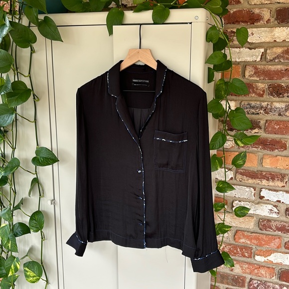 UO Satiny Buttondown Blouse - Picture 1 of 8